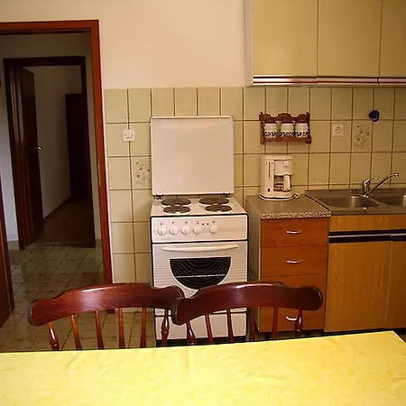 Daire Apartments Ivan 1624 *
