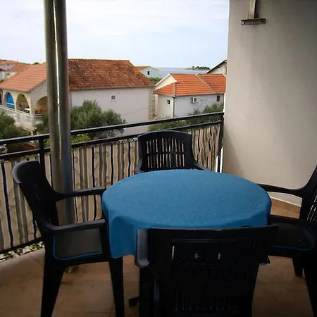 Daire Apartments Ivan 1624