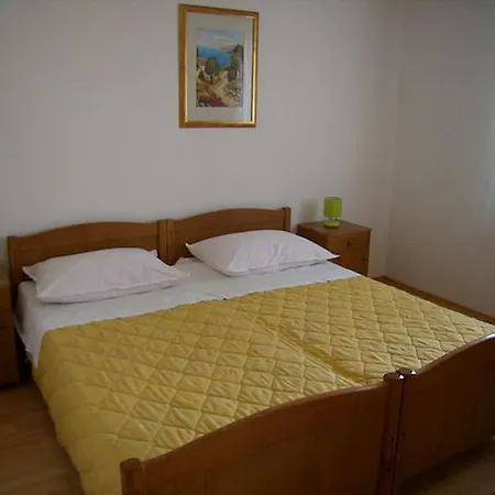 Apartments Ivan 1624 Rogoznica (Sibenik-Knin)