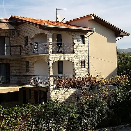 Apartments Ivan 1624 Rogoznica (Sibenik-Knin)